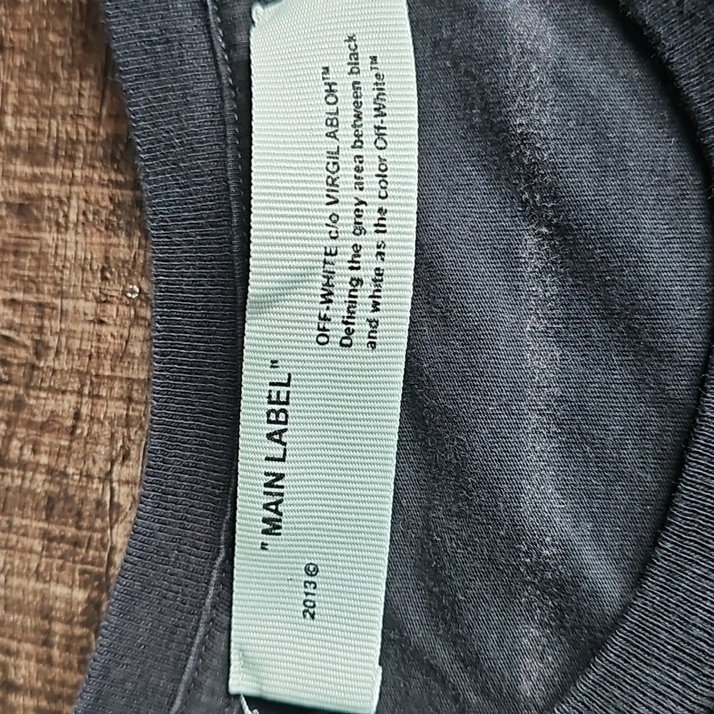 Off-White -Short Sleeve Tee - Picture 2 of 6
